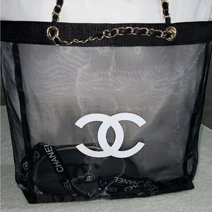 Mesh shoulder bag